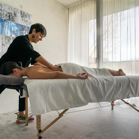 Bed & Breakfast Le Pavillon M, D'hotes De Luxe Avec Piscine &