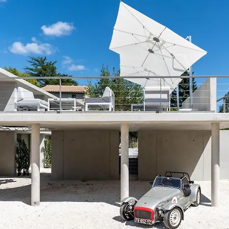 Le Pavillon M, Piscine Et Au Pied Du Chateau, Petit-dejeuner Inclus, Parking Prive