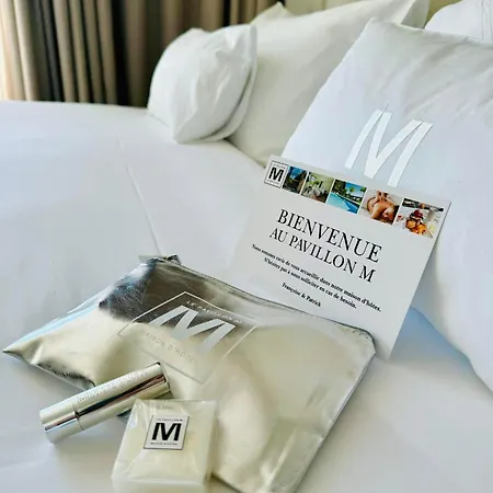 Bed & Breakfast Le Pavillon M, D'hotes De Luxe Avec Piscine & 5*