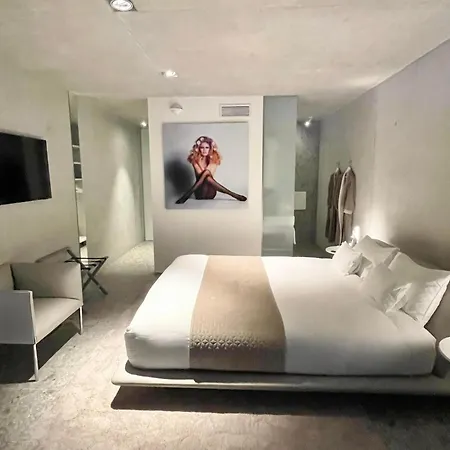 Bed & Breakfast Le Pavillon M, D'hotes De Luxe Avec Piscine &