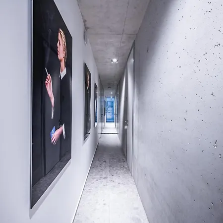 Le Pavillon M, D'hotes De Luxe Avec Piscine & Bed & Breakfast